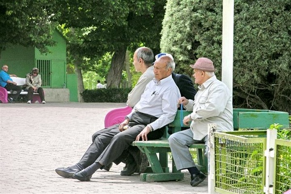 بازنشستگان برای رسیدن به حقوق خود مجبور شدند ۵ ماه اعتراض کنند