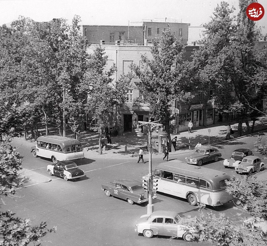 نمایی دیدنی از چهارراه ولیعصر در سال 1335